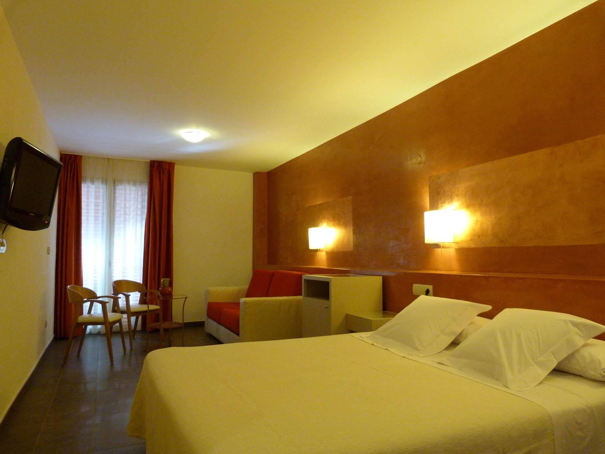 Hotel Carmen Ρόζες Εξωτερικό φωτογραφία