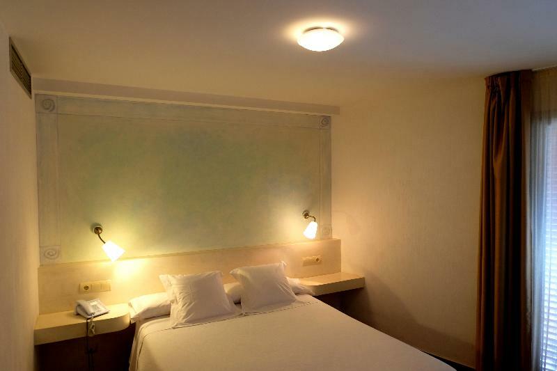 Hotel Carmen Ρόζες Εξωτερικό φωτογραφία